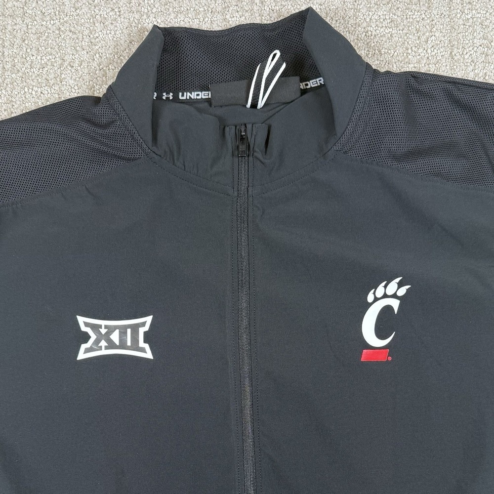 Under Armour Men's Large Cincinnati Bearcats Black XII Big 12 Half Zip Pullover